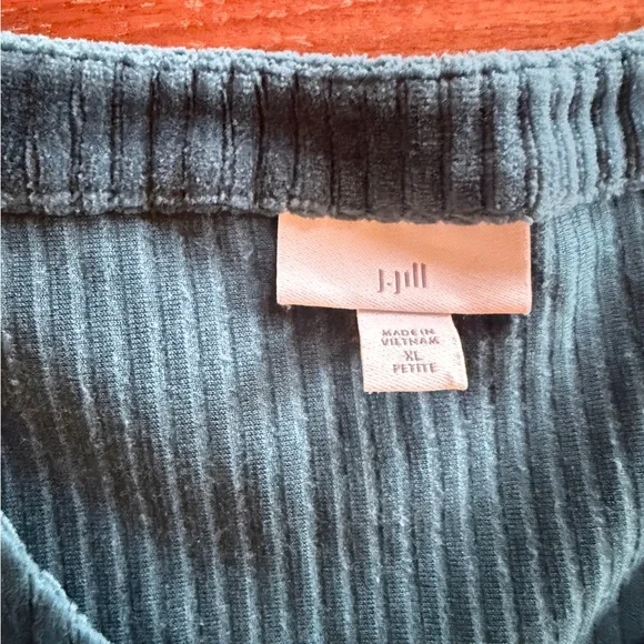J. Jill Blue Ribbed V-Neck Top - Picture 2 of 5